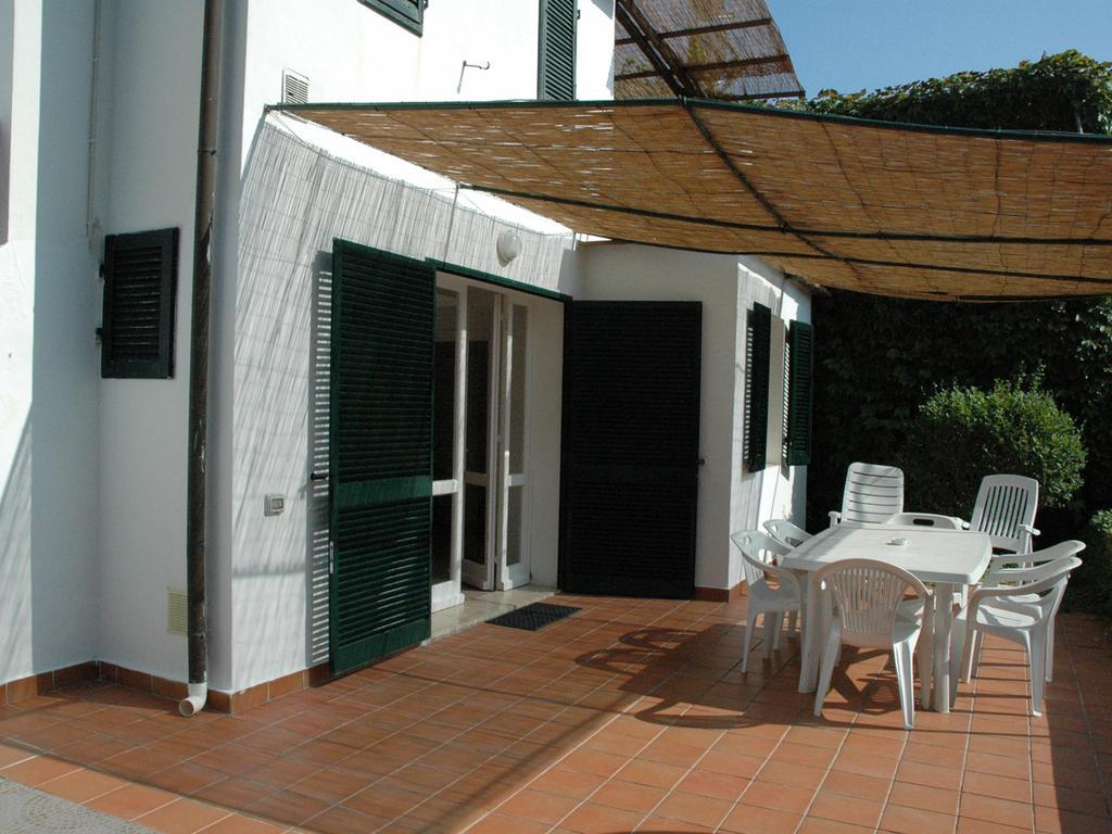 Casa Del Mandorlo Apartamento Marina di Campo Exterior foto